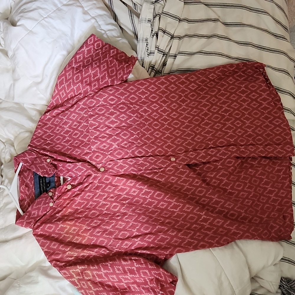 Banana Republic men's Medium button down red
